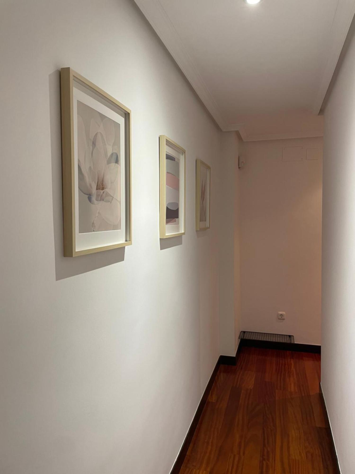 Atuaire Home Vivienda B Luminosa Parking Incluido En Plena Calle Comercial Burgo Eksteriør bilde