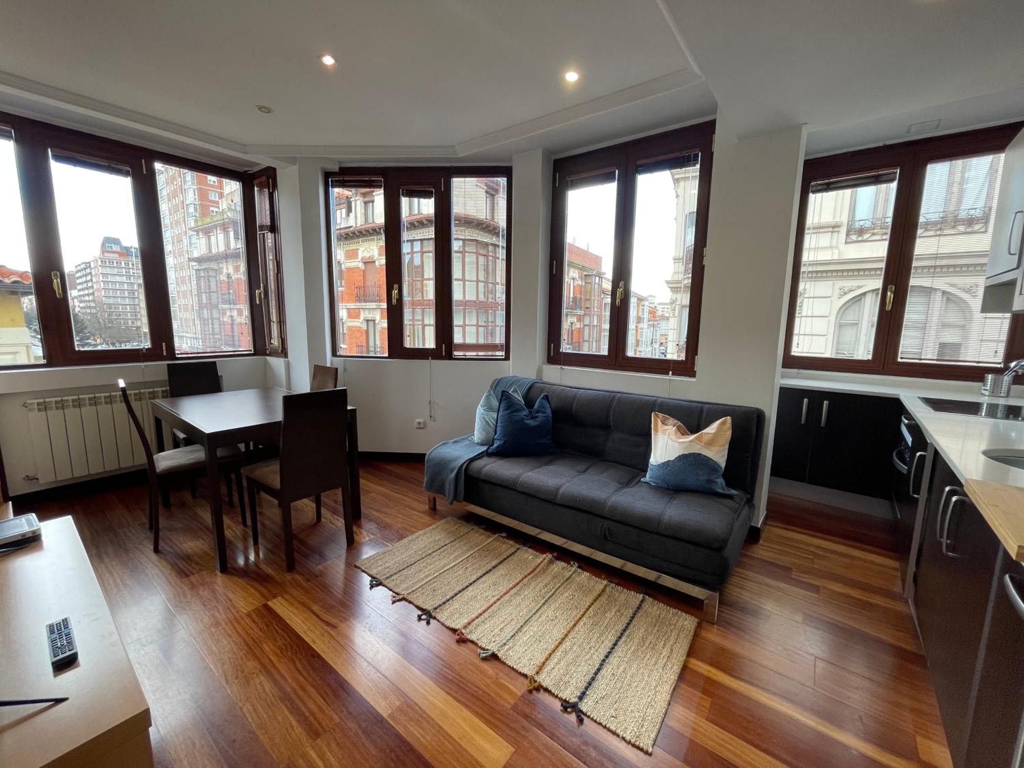 Atuaire Home Vivienda B Luminosa Parking Incluido En Plena Calle Comercial Burgo Eksteriør bilde