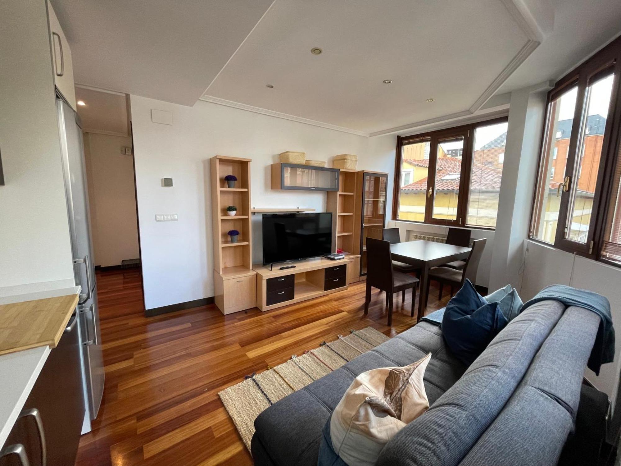 Atuaire Home Vivienda B Luminosa Parking Incluido En Plena Calle Comercial Burgo Eksteriør bilde